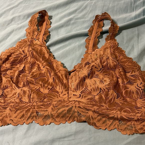 XL Maurice’s bra no padding. Tan. Lace. Elastic under bra area. Pretty. Nice - Picture 2 of 10